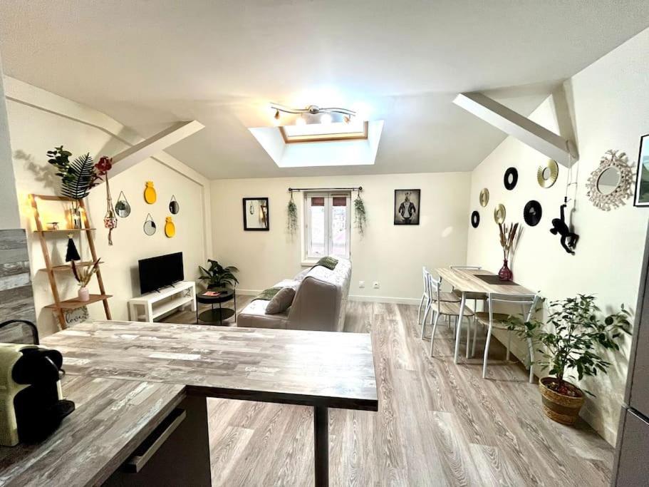 Appartement Le Repaire, Acces Terrasse De L'etablissement