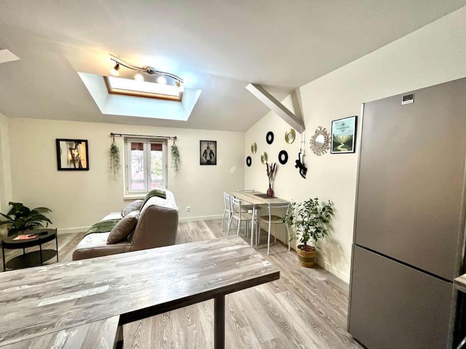 Appartement Le Repaire, Acces Terrasse De L'etablissement *
