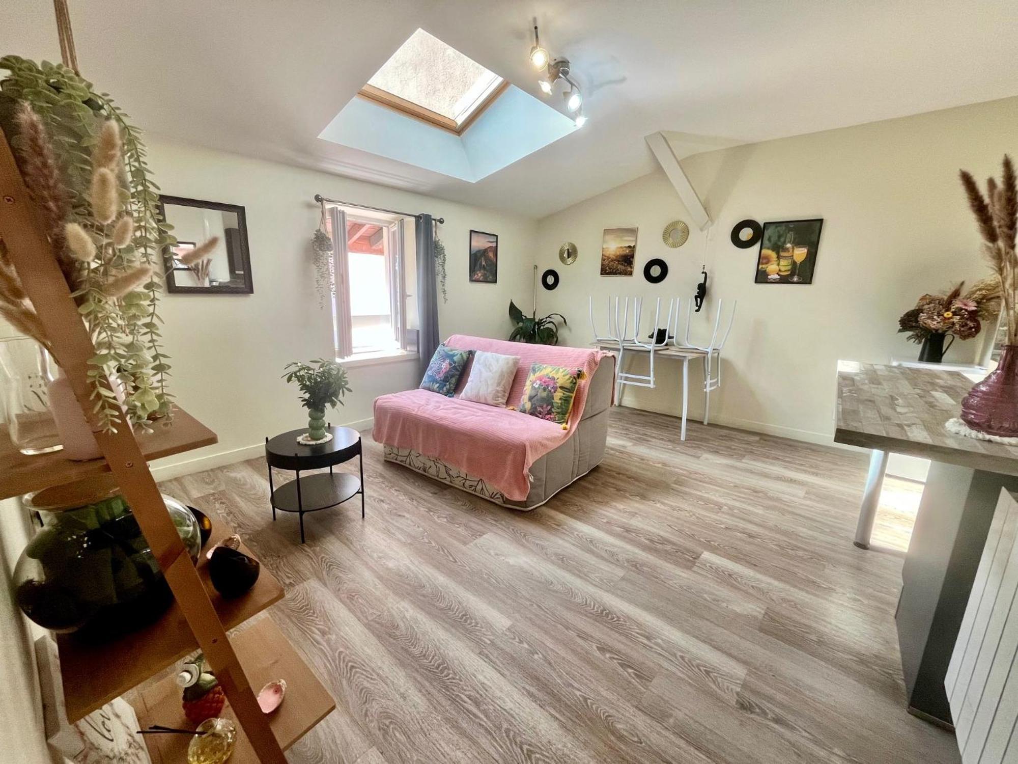Appartement Le Repaire, Acces Terrasse De L'etablissement Rives (Isere)